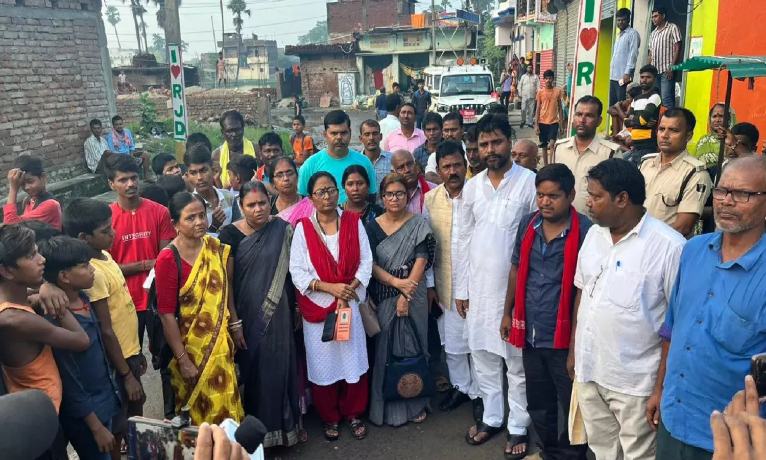 पटना में सूदखोर बाप-बेटे पर महादलित महिला को नंगा कर पीटने और मुंह में पेशाब करने का आरोप, कर्ज का डेढ़ हजार लौटाने के बावजूद किया कुकृत्य