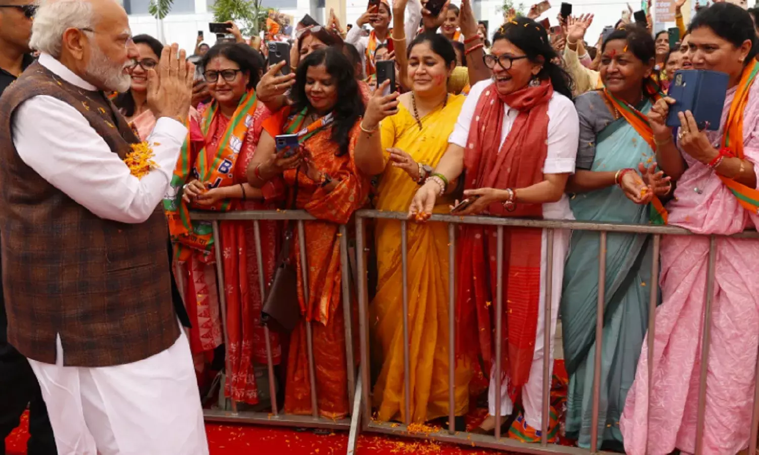 PM मोदी के महिलाओं पर प्रवचनों के बीच उनके मंत्रिमंडल में शामिल नारी शक्ति की संख्या जान चौंकिये मत, सबसे अधिक लैंगिक असमानता वाले देशों में शुमार भारत !