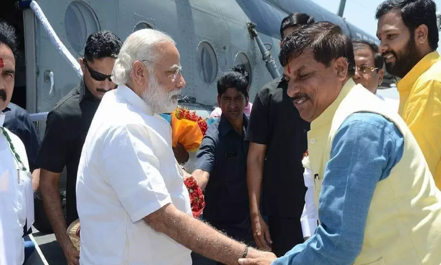 कौन हैं मोहन यादव जिनके सिर पर सज गया MP CM का ताज, इनका नाम आगे करने वाले के बारे में जान रह जायेंगे दंग