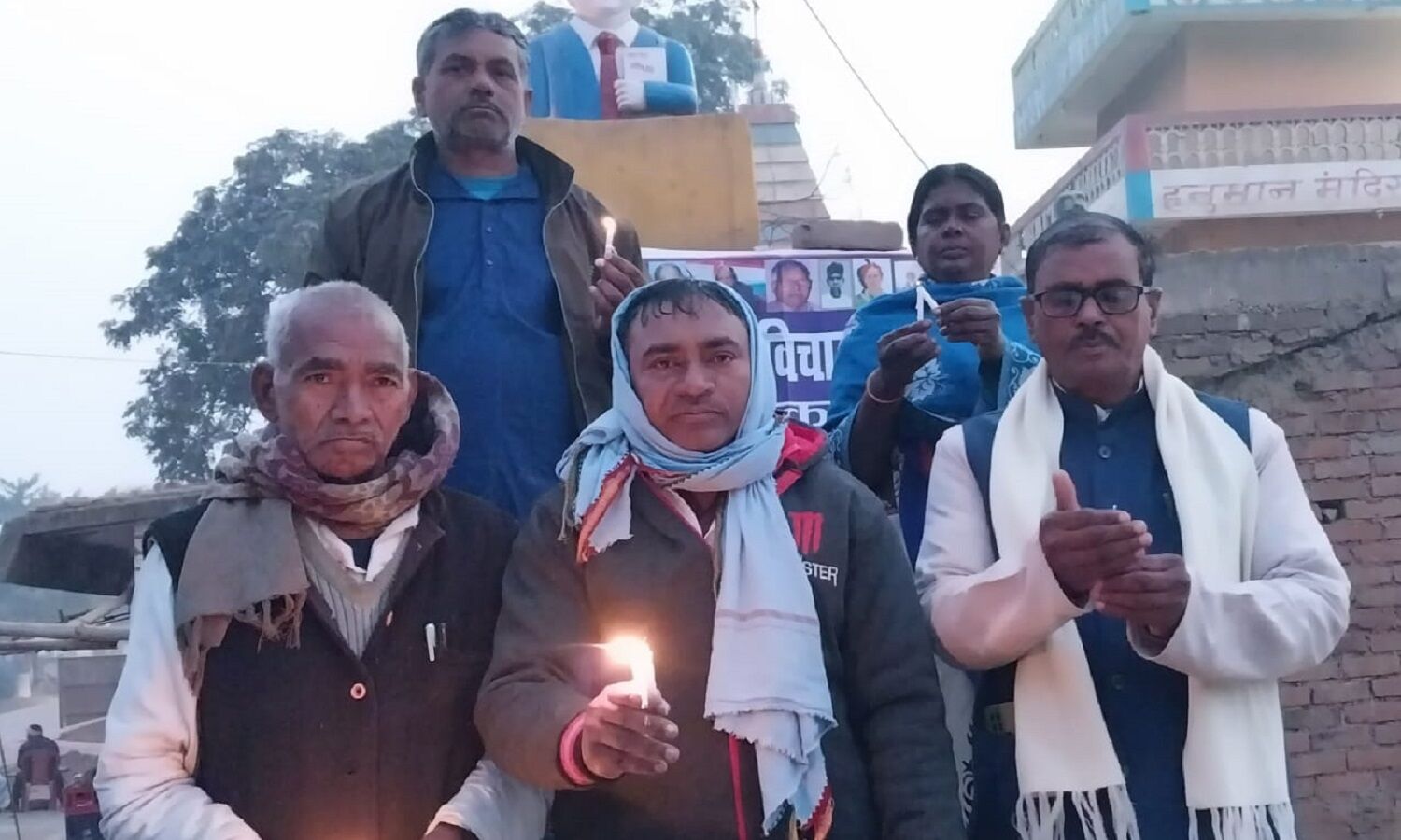 बिहार के फुलवारीशरीफ में दो महादलित बच्चियों का किडनैप कर बलात्कार के बाद एक की निर्मम हत्या, न्याय के लिए निकाला कैंडल मार्च