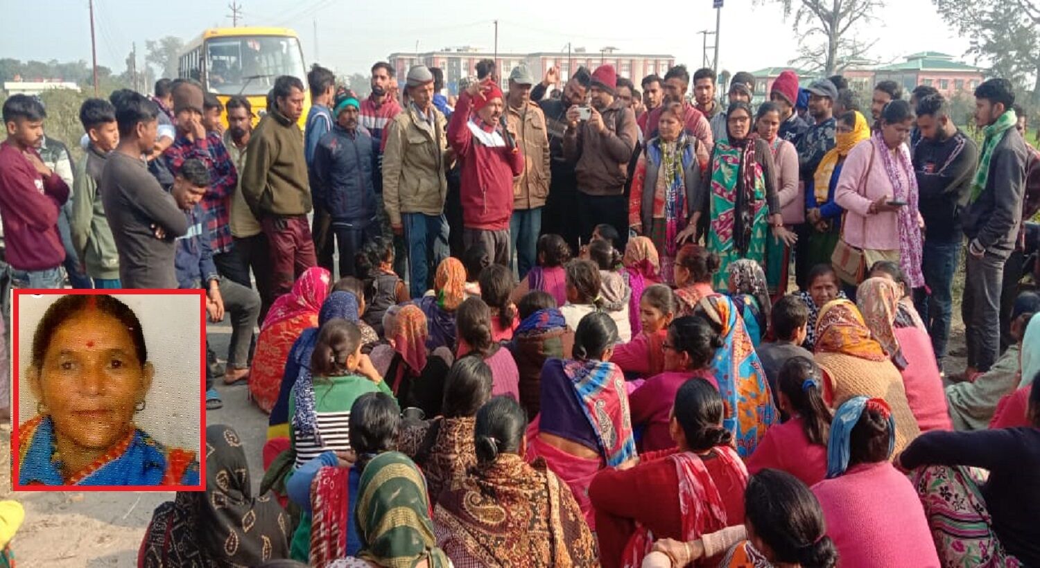 जंगल में लकड़ी लेने गई महिला को बाघ ने उतारा मौत के घाट, गुस्साये ग्रामीणों ने ढेला-झिरना जोन में रोकी पर्यटकों की आवाजाही