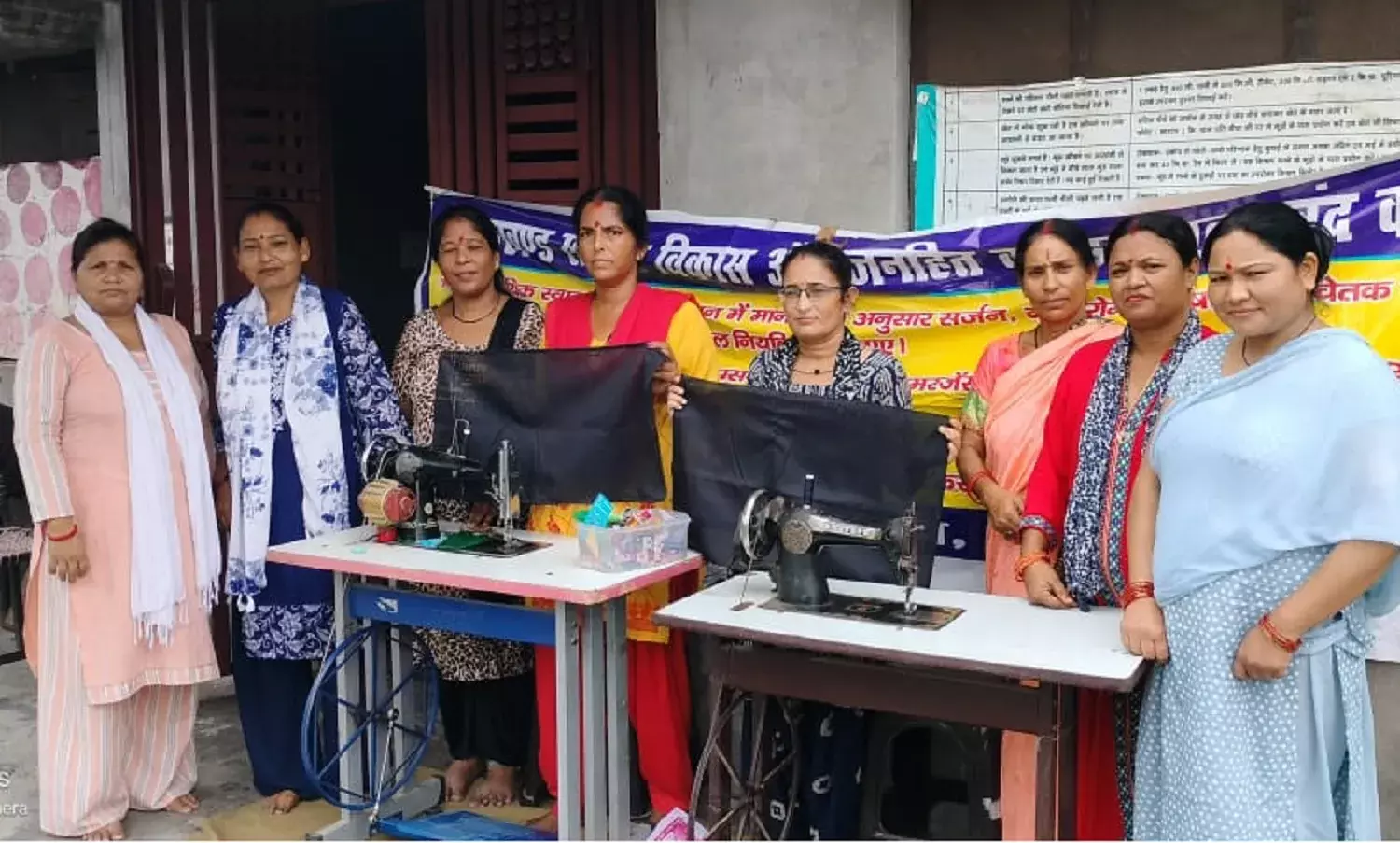 40 हजार आबादी वाले मालधन में बेहतर स्वास्थ्य सुविधाओं की मांग को लेकर मोर्चे पर महिलायें, 28 जून को फिर से आंदोलन