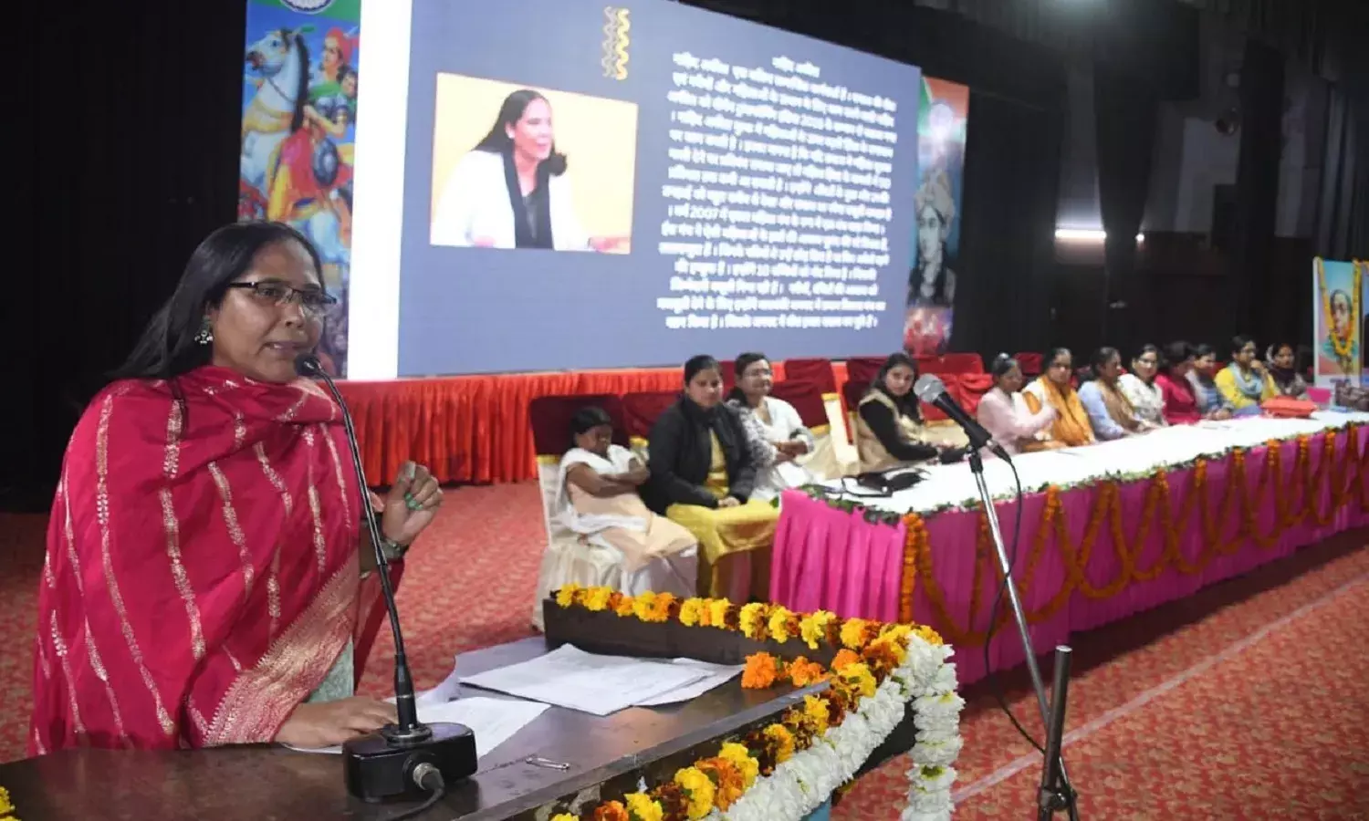 राष्ट्रीय आंदोलन की नायिकाओं से प्रेरणा ले समाज के हालात बदलने के प्रण के साथ राष्ट्रीय महिला दिवस पर वीरांगना वाहिनी स्थापना सम्मेलन आयोजित