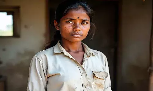 बहुत कुछ है बदल देने को इस मुश्किल ज़िंदगी में, पर ना जाने क्यों फिर भी एक जिजीविषा जो थमती नहीं