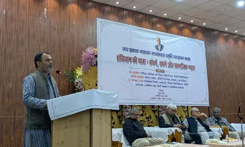 देश की एक प्रतिशत आबादी के पास 40 प्रतिशत से अधिक संपत्ति, जिसके कारण लोकतंत्र में 99 प्रतिशत लोग चुनाव लड़ने की स्थिति में नहीं देश की एक प्रतिशत आबादी के पास 40 प्रतिशत से अधिक संपत्ति, जिसके कारण लोकतंत्र में 99 प्रतिशत लोग चुनाव लड़ने की स्थिति में नहीं