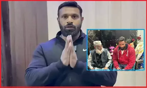 देश में घटते मेलजोल के बीच भाईचारे का परचम थामे कोटद्वार के मोहम्मद दीपक देश में घटते मेलजोल के बीच भाईचारे का परचम थामे कोटद्वार के मोहम्मद दीपक