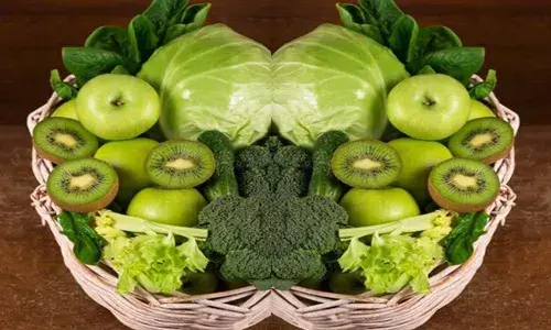 आहार में मामूली बदलाव लाकर कम किया जा सकता है कैंसर का खतरा, डॉक्टर से जानिये इस जानलेवा रोग से कैसे करें बचाव !