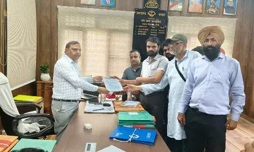 बजाज ऑटो, नील मेटल, बेलराइज, इंटरपंप हाइड्रॉलिक्स प्रबंधन के खिलाफ मजदूर नेताओं ने सौंपा उप श्रमायुक्त को ज्ञापन, कहा नहीं सुनी बात तो सिडकुल के मजदूर होंगे बड़े आंदोलन को मजबूर