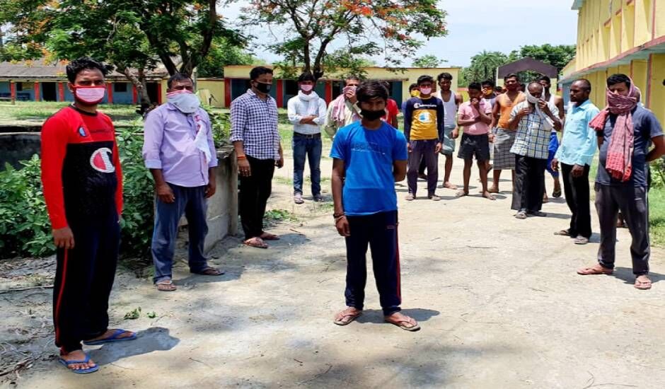 बिहार में 9 क्वारंटीन मजदूरों पर मुकदमा दर्ज, पानी-बिजली नहीं मिलने पर की थी शिकायत