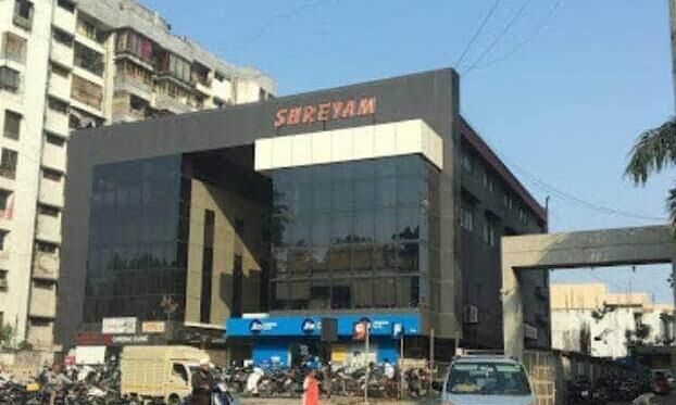 खुद कोरोना पीड़ित होने पर व्यापारी को समझ आया दर्द और अपने आलीशान ऑफिस में खुलवा दिया कोविड अस्पताल खुद कोरोना पीड़ित होने पर व्यापारी को समझ आया दर्द और अपने आलीशान ऑफिस में खुलवा दिया कोविड अस्पताल