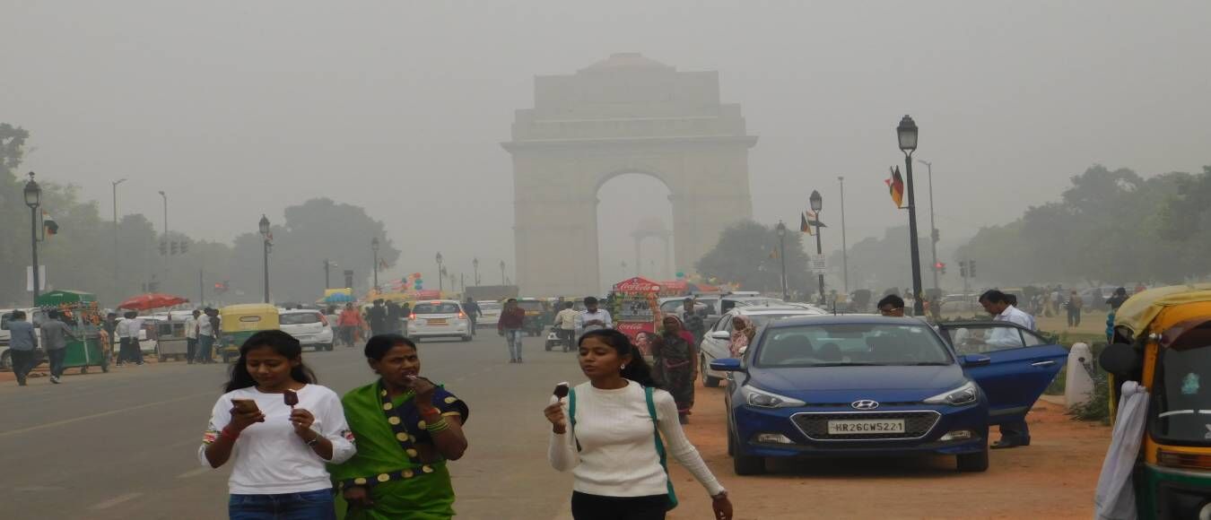 तमाम दिखावों के बावजूद 4 दशकों से लगातार बढ़ता दिल्ली का वायु प्रदूषण और राजनेताओं की निर्लज्ज बयानबाजी