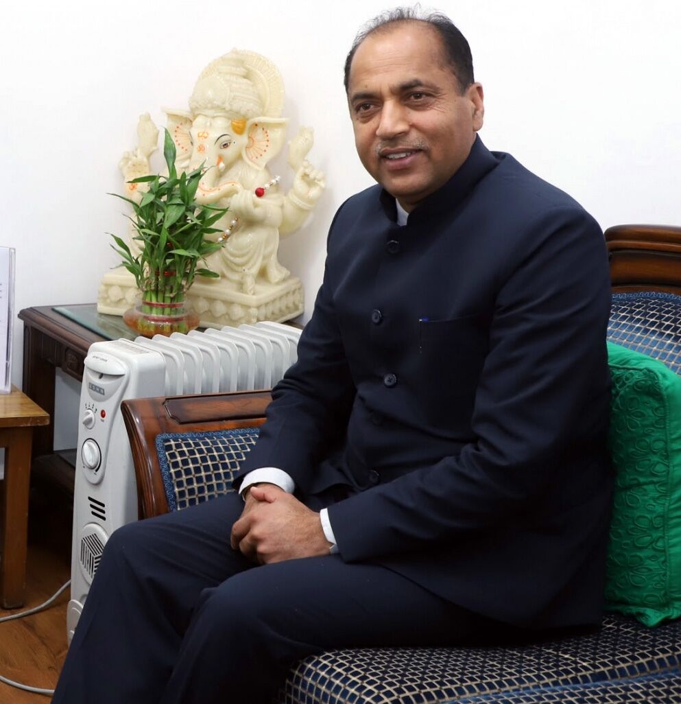 हिमाचल के मुख्यमंत्री को सर्वे में मिला सबसे बढ़िया मुख्यमंत्री का खिताब, मंत्रियों ने दी बधाई