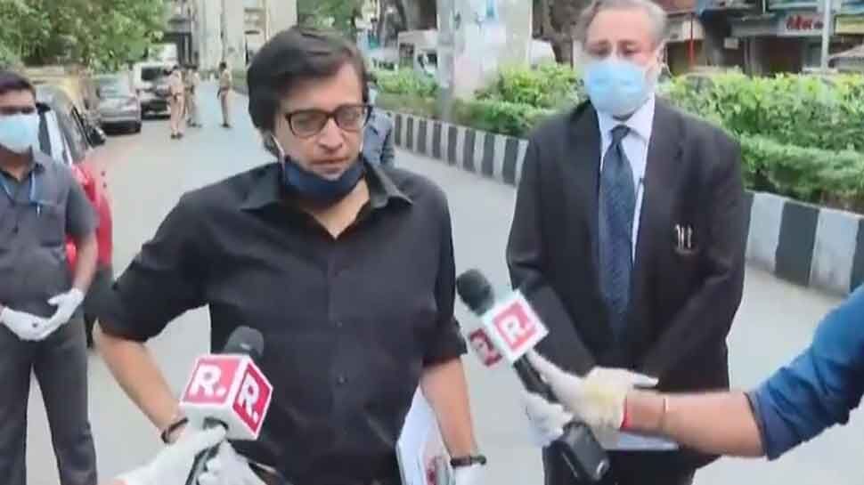 सोनिया गांधी पर आपत्तिजनक  टिप्पणी मामले में अर्नब गोस्वामी से मुंबई पुलिस ने की 4 घंटे तक पूछताछ