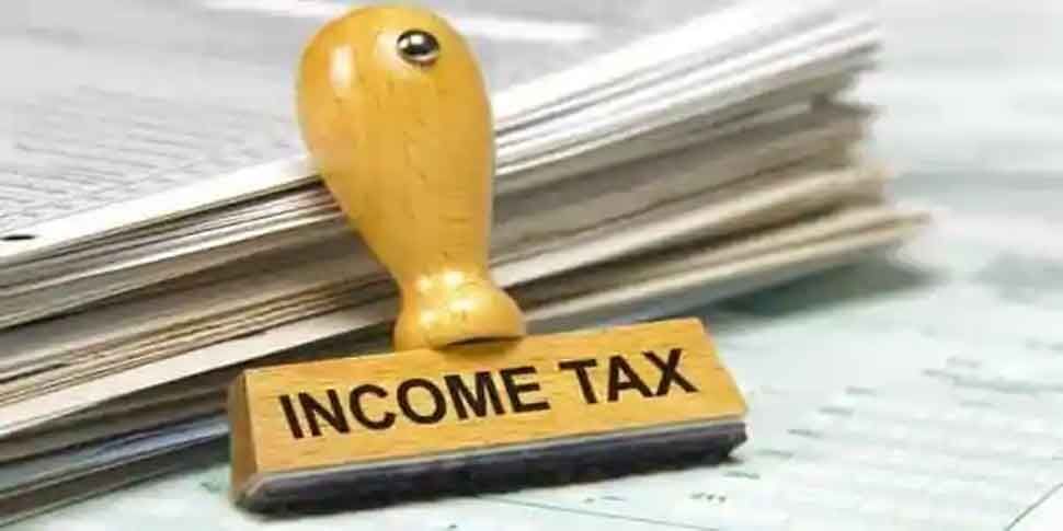 कोरोना संकटः IRS अधिकारियों ने राजस्व बढ़ाने के लिए अमीर लोगों पर हाई टैक्स लगाने का दिया सुझाव