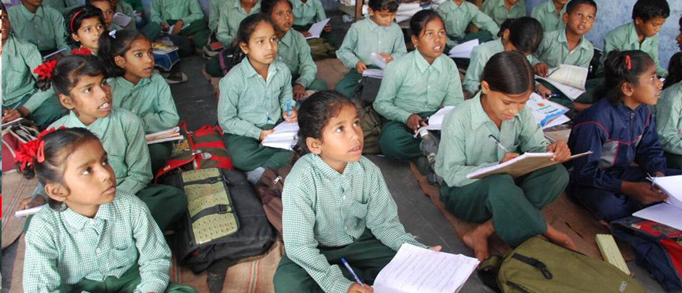 बड़ी खबर : 5 लाख गरीब छात्रों को दिल्ली सरकार ने स्कूलों से क्यों किया बाहर
