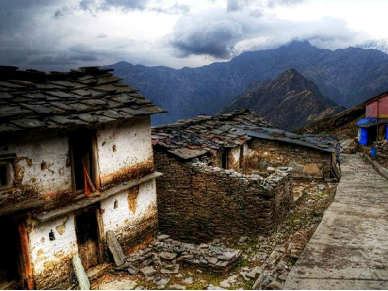 Uttarakhand : आजादी के 75 साल बाद भी विकास की राह ताकता चंपावत का भिंगराड़ा गांव, रोजी-रोटी के लिए लगातार पलायन जारी