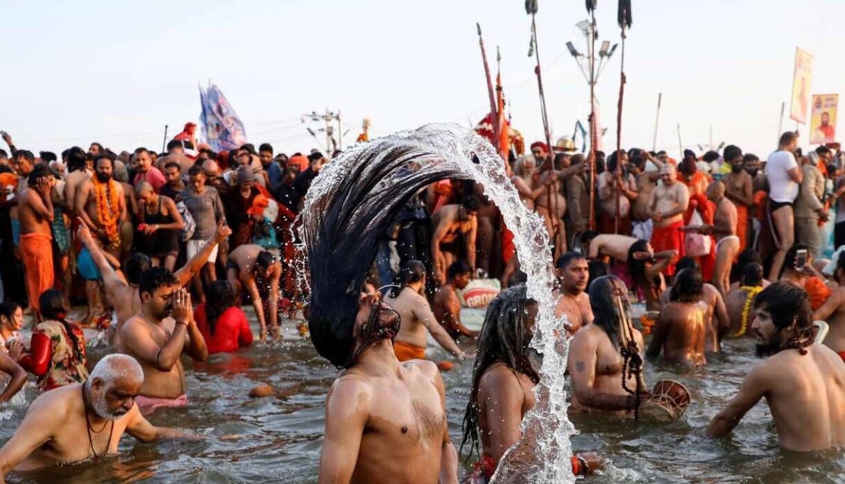 breaking : योगीराज में इलाहाबाद में गंदे जल से हो रहा श्रद्धालुओं का पवित्र माघ स्नान