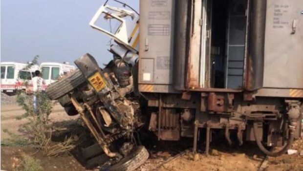 यूपी में फिर हुआ ट्रेन हादसा, 70 के घायल होने की हुई पु​ष्टि