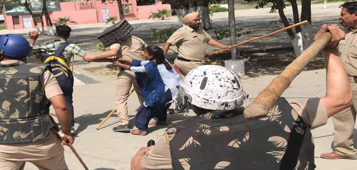करनाल आईटीआई छात्र की मौत के बाद पुलिस ने आंदोलनरत छात्रों के तोड़े हाथ-पैर, प्रिंसिपल को भी पीटे जाने की खबर