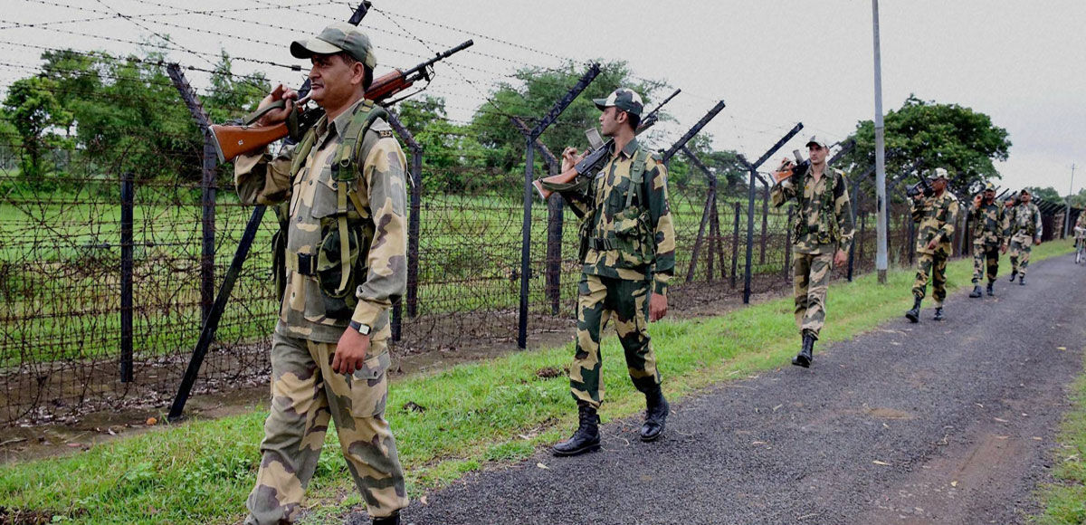 हथियारों के सबसे बड़े खरीददार भारत की रक्षा तैयारियों पर क्यों उठा रहा इंटरनेशनल मीडिया सवाल