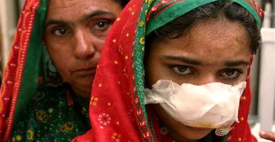 कोरोना महामारी के बीच पाकिस्तान में महिलाओं के खिलाफ 200 प्रतिशत बढ़े हिंसा के मामले