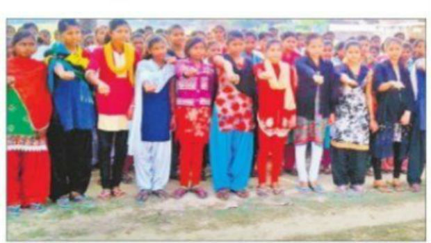 बिहार में 400 लड़कियों ने ली जींस न पहनने की शपथ