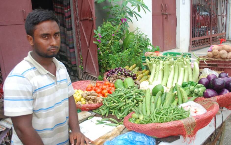तब्लीगी के खिलाफ अफवाह ऐसी कि मुस्लिमों को पहचान छुपा बेचनी पड़ रही हैं सब्जियां
