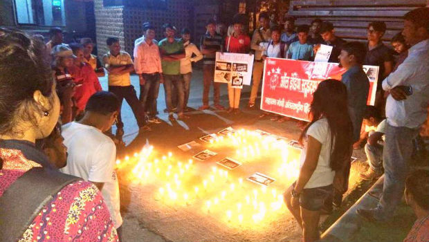 वर्धा हिंदी विश्वविद्यालय के छात्रों ने किया विरोध प्रदर्शन