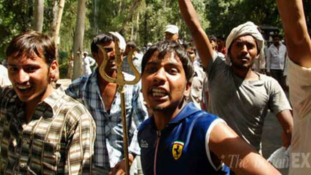 योगी सरकार में हुए उत्तर प्रदेश में सबसे ज्यादा हिंदू—मुस्लिम दंगे