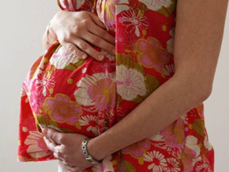 ससुराल वालों की बेटे की चाहत में 10वीं बार हुई गर्भवती, लड़के को जन्म देते वक्त हो गई मौत