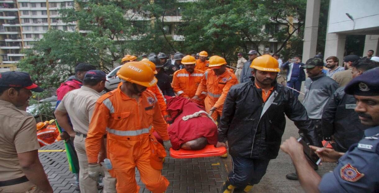 पुणे में 15 मजदूरों की मौत के लिए बिल्डर जिम्मेदार, रेजिडेंट्स ने 5 महीने पहले ही किया था आगाह