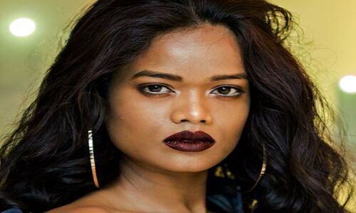 उस आदिवासी लड़की को तुम काली-कलूटी कहते रहे और वह ध्रुवतारे जैसी चमक उठी