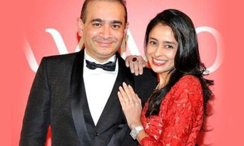 मोदी सरकार की माया ऐसी कि नीरव मोदी आज तक भगौड़ा ही नहीं घोषित