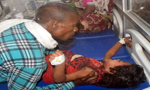 बॉलीवुड प्रोड्यूसर ने कसा तंज, मरने वाले बच्चे होते अमीरों-नेताओं के तो क्या करता सिस्टम