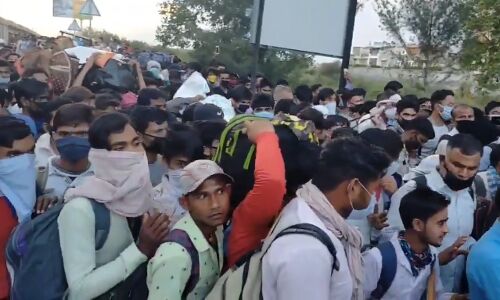 मजदूरों के लिए राज्यों की सीमाओं को सील करने का केंद्र ने दिया आदेश, कैंपों में ठहराए जाएंगे मजदूर