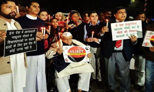 यूपी के पूर्व राज्यपाल अजीज कुरैशी के खिलाफ केस दर्ज, CAA के खिलाफ निकाला था कैंडल मार्च