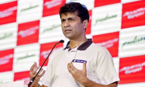 राष्ट्रव्यापी बंद से कोरोना का कुछ नहीं हुआ, अर्थव्यवस्था जरूर तबाह हो गयी : उद्योगपति बजाज