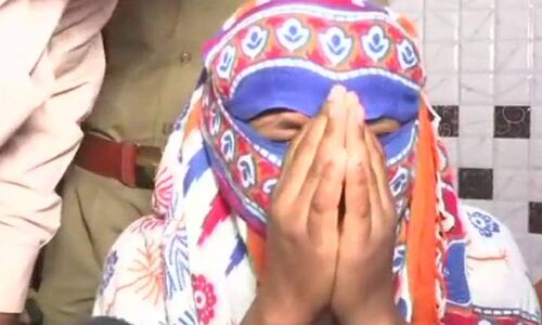 इलाहाबाद की पूर्व छात्रसंघ अध्यक्ष से रेस्टोरेंट में चाकू की नोक पर बलात्कार