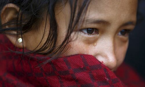 डेढ़ लाख रुपये में मां ने कर दिया नाबालिग बेटी का सौदा