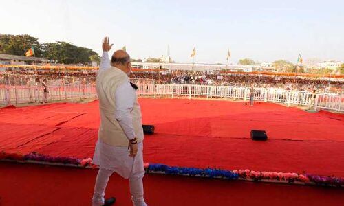 वरिष्ठ टीवी पत्रकार रवीश कुमार ने कहा डी-एरिया के बादशाह हैं अमित शाह