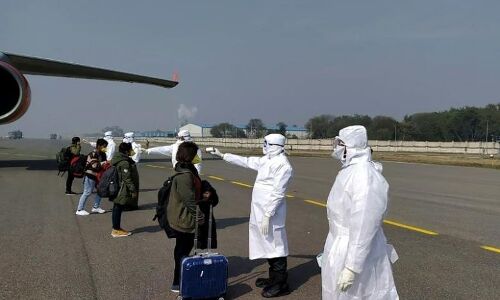 भारत में तेजी से बढ़ सकता है कोरोना संकट, 18 जनवरी से 23 मार्च के बीच विदेश से आए 15 लाख यात्री