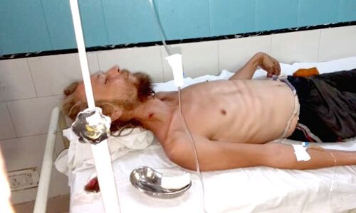 विदेशी ने नहीं दिया राम राम का जवाब तो गर्दन पर किया चाकू से वार