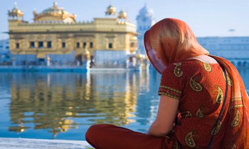 पंजाब के दरबार साहिब में महिलाओं को की​र्तन करने की इजाजत