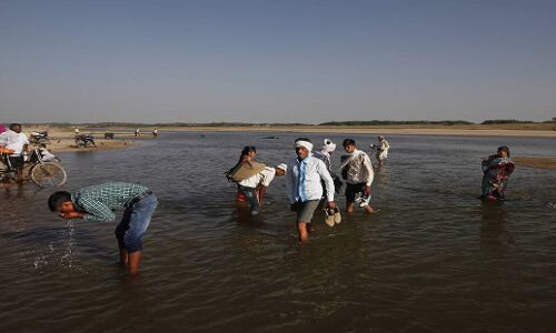 चम्बल नदी गंगा-यमुना जैसी देवी तो नहीं, मगर पानी लाख गुना साफ-सुथरा