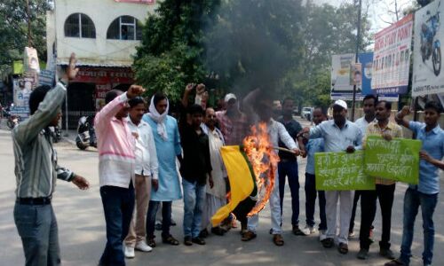रोहिंग्या मुस्लिमों के नरसंहार के खिलाफ सद्भावना छात्र युवा संगठन का प्रदर्शन