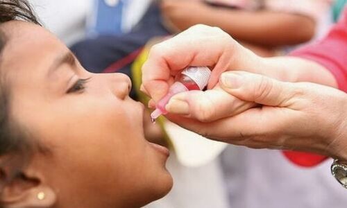 NHM ठेका स्वास्थ्य ​कर्मियों ने कहा हमारी मांगों पर ध्यान दे सरकार, नहीं तो आंदोलन को होंगे बाध्य