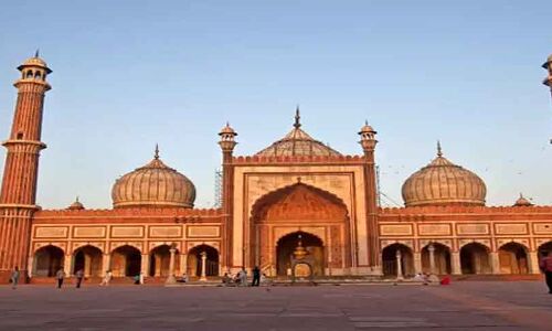 रमजान में अजान पर पाबंदी पर क्या बोले मनीष सिसोदिया और दिल्ली पुलिस?