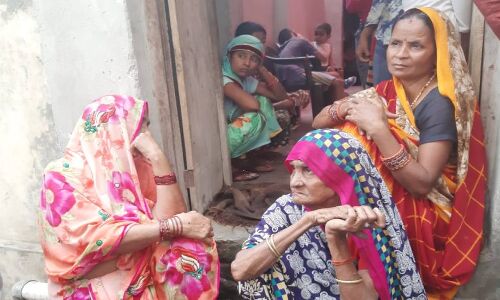 मजदूर ने सुसाइड नोट में लिखा-घर में अनाज है, लेकिन हल्दी, तेल, चीनी, सब्जी अब दुकानदार नहीं देता उधार