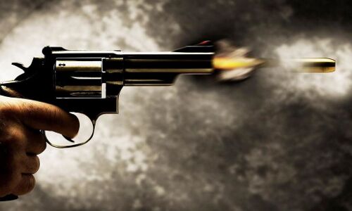 बलिया गोलीकांड : मारे गये कोटेदार का बेटा बोला, BJP विधायक के भाई ने 25 राउंड चलाई गोली और मेरे पिता को मार डाला