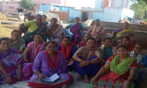 महिलाओं को आत्मनिर्भर बनाने की योजनायें मात्र कागजों तक सीमित